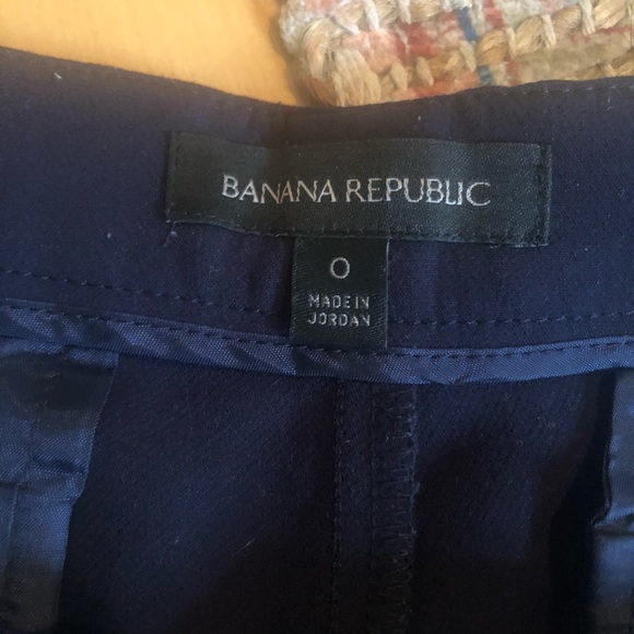 Banana Republic Scalloped Navy Shorts - Size O - Picture 3 of 4